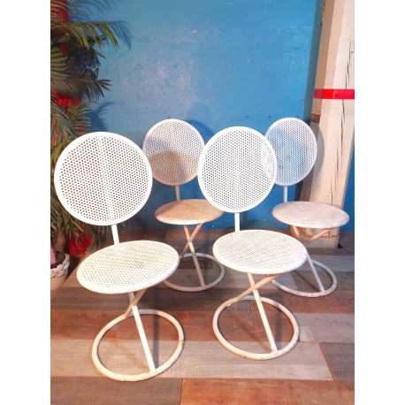 Chaises de jardin métal perforé années 50