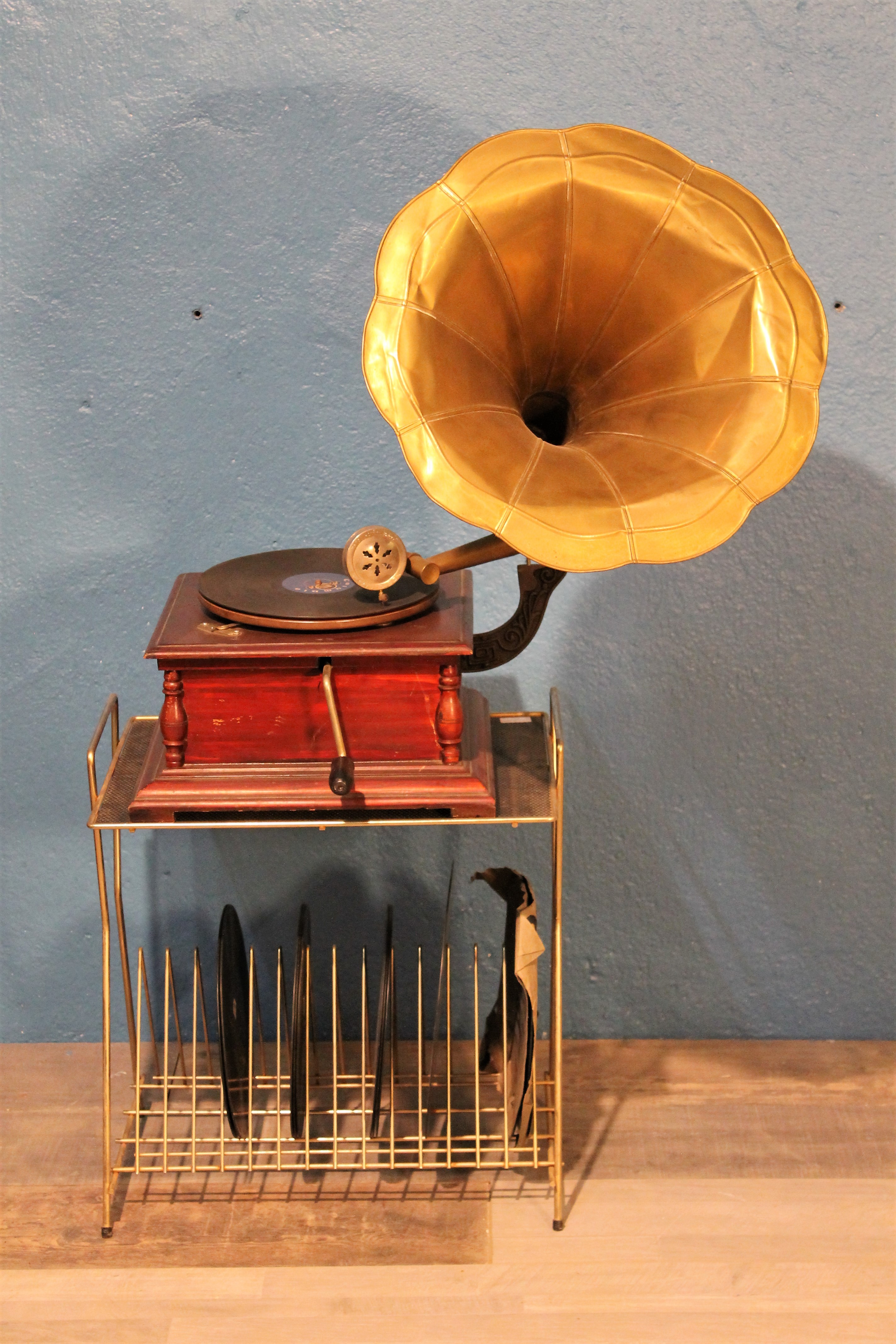 Meuble à musique vintage gramophone La voix de son maître