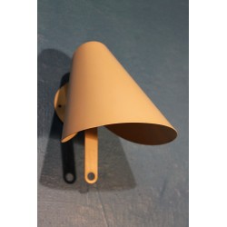 Lampe applique "Cône" années 60